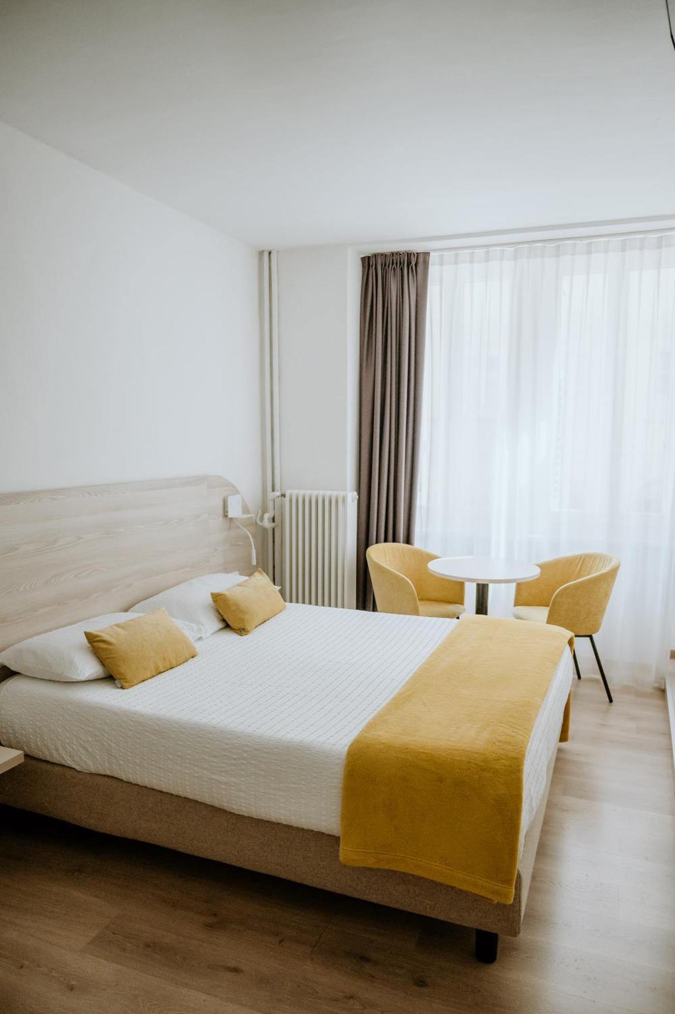 Hotel Venezia Тренто Экстерьер фото