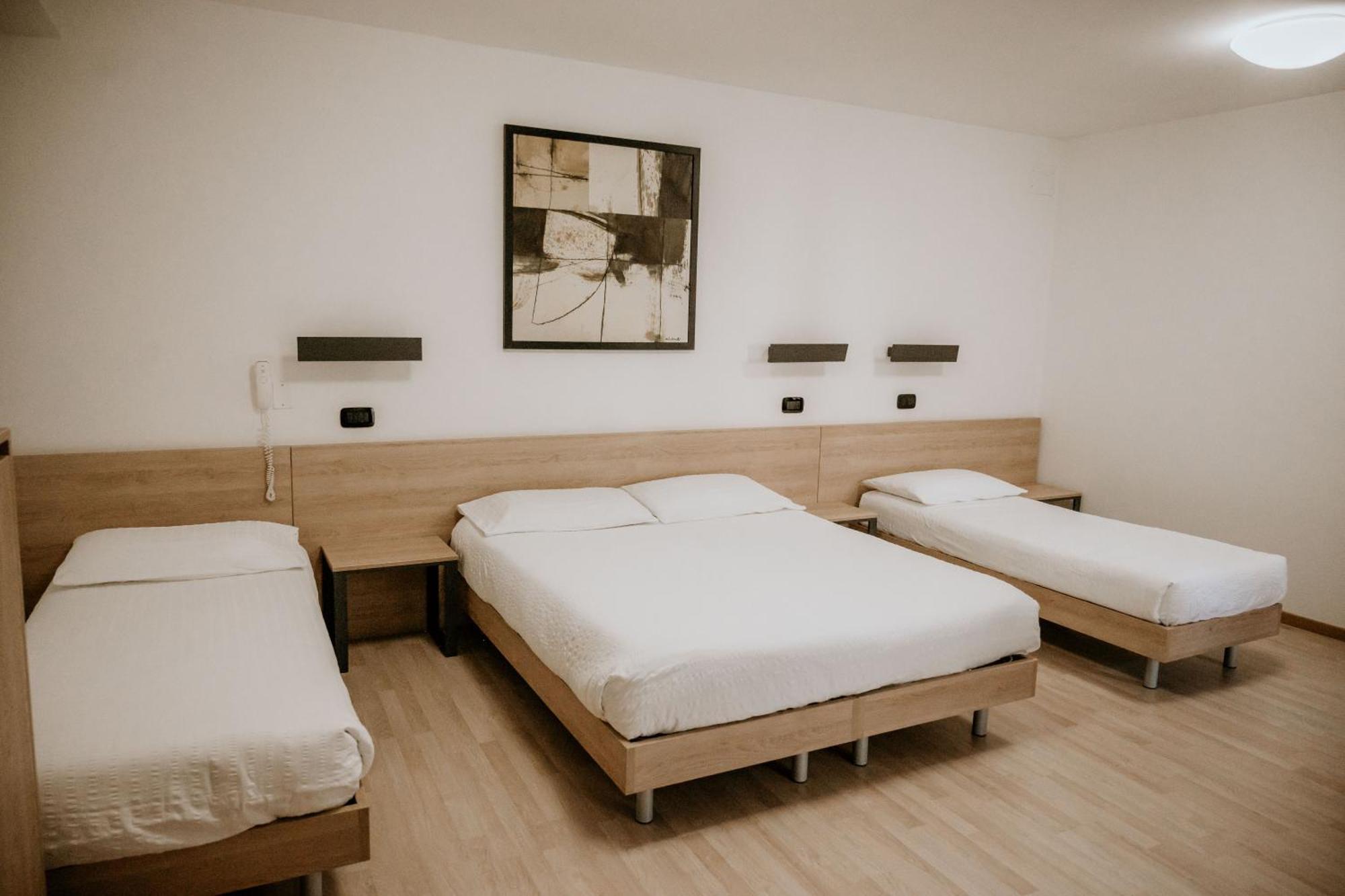 Hotel Venezia Тренто Экстерьер фото