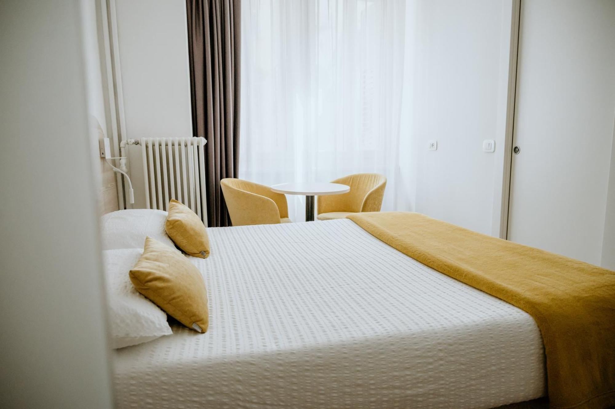 Hotel Venezia Тренто Экстерьер фото