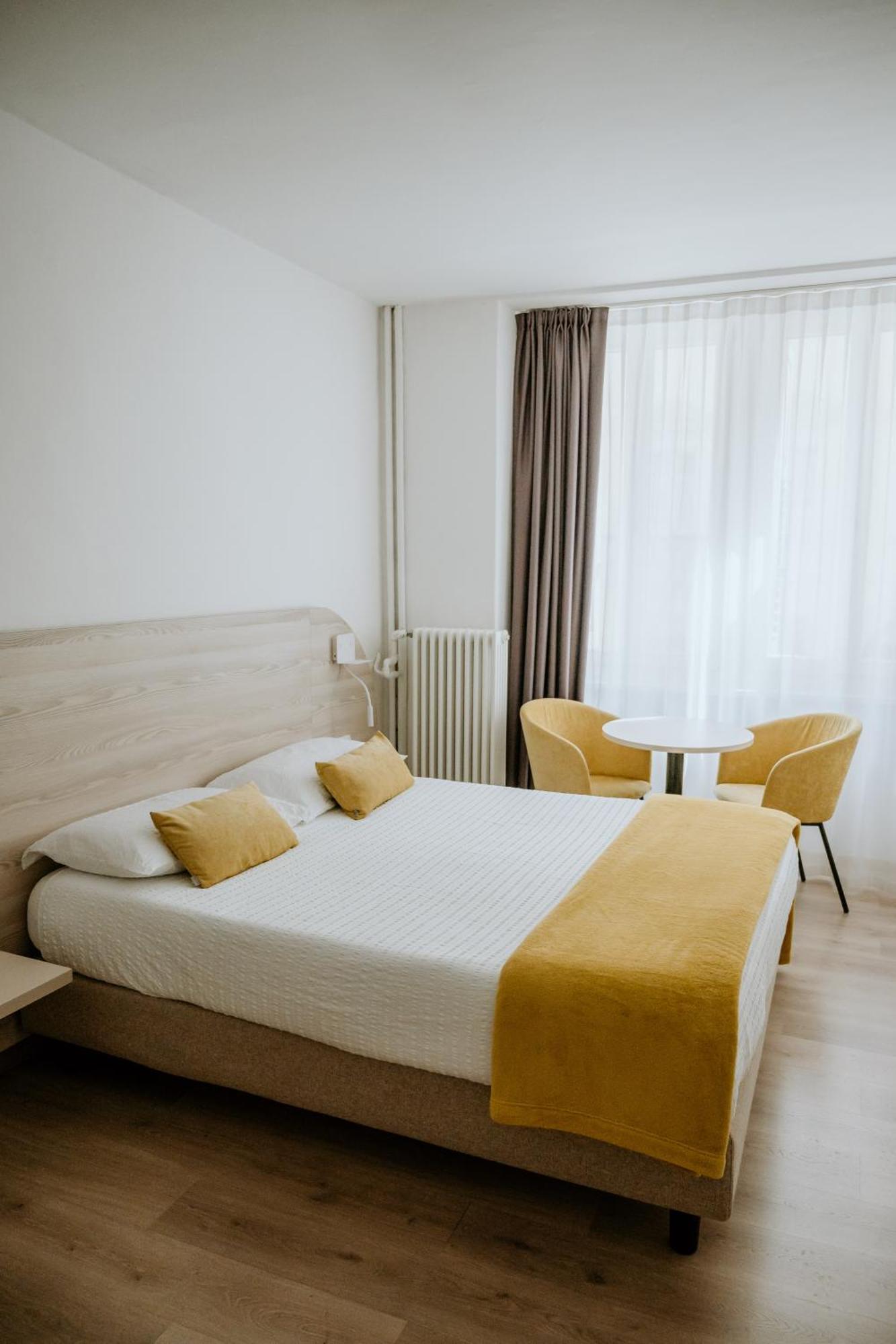 Hotel Venezia Тренто Экстерьер фото