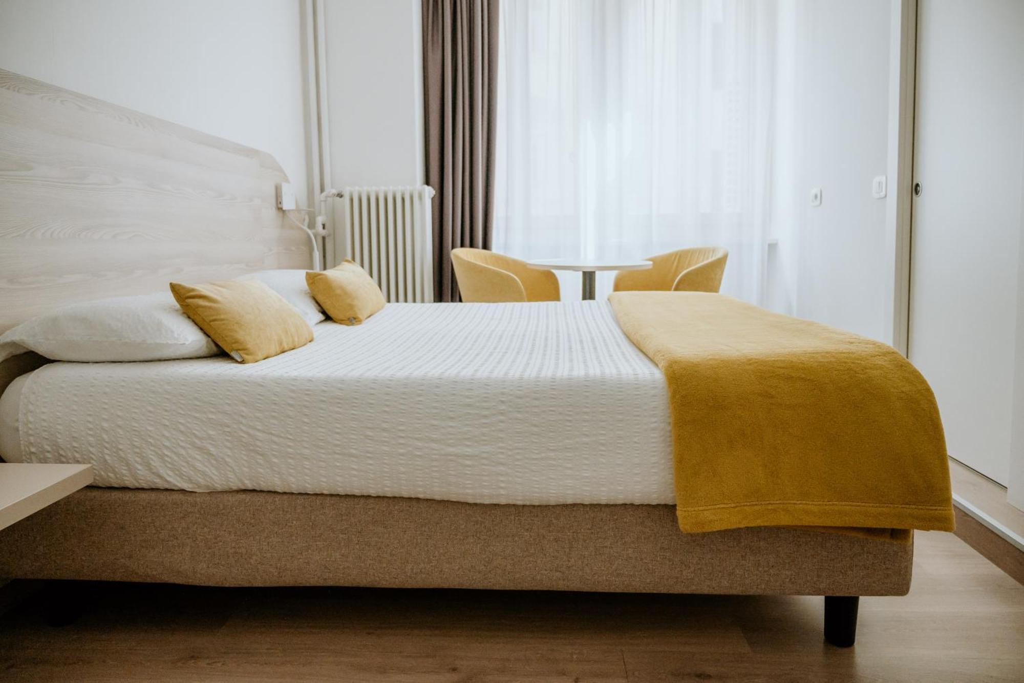 Hotel Venezia Тренто Экстерьер фото
